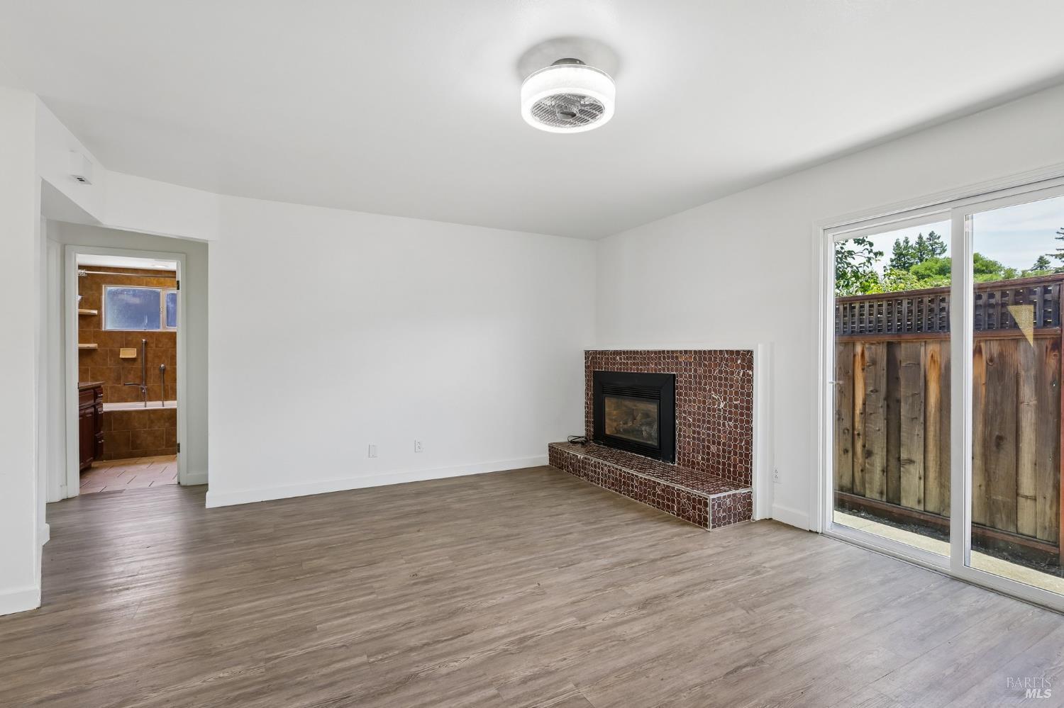 1662 Center Road Novato, CA 94947 - Photo 7 of 32