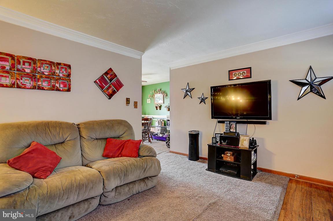 39 Farmland Road Leola, PA 17540 - Photo 5 of 27 Gallery Image 5
