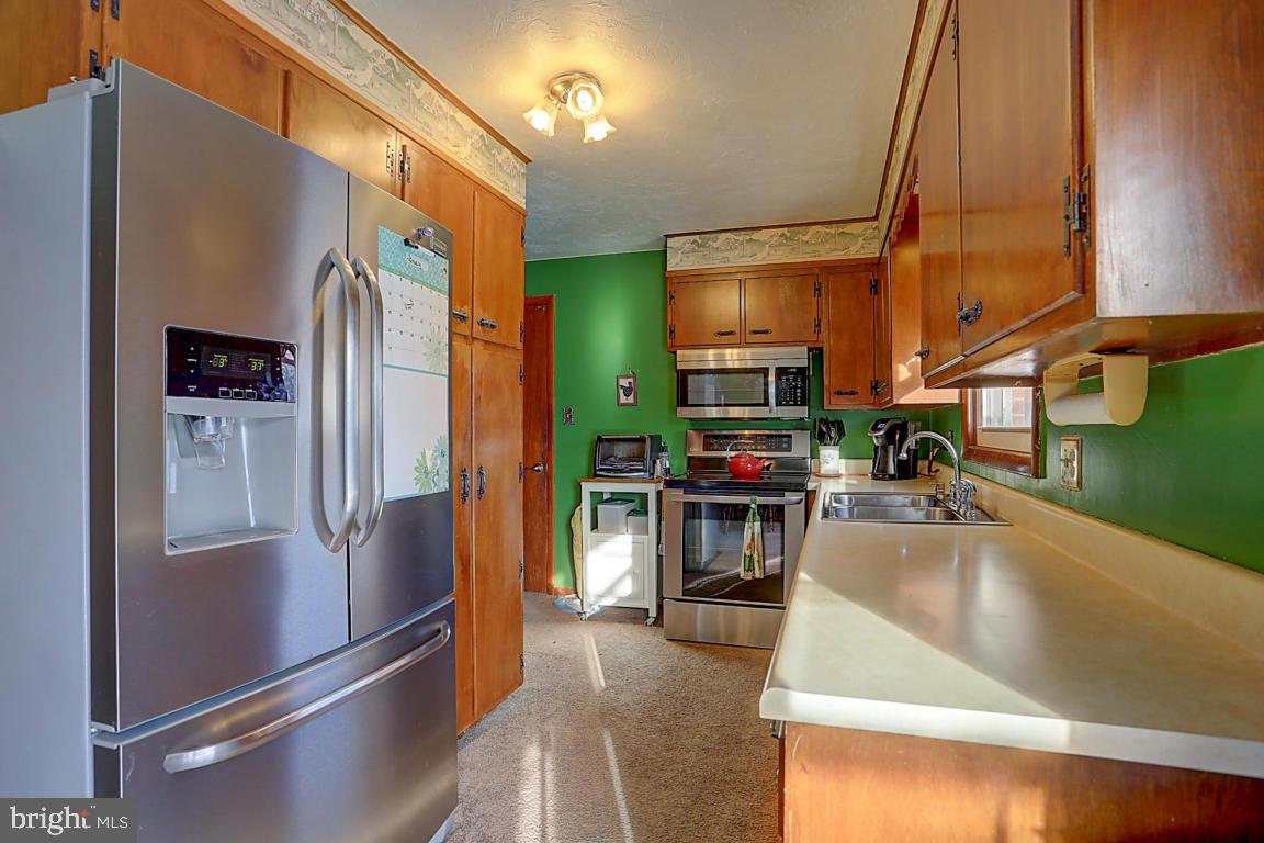 39 Farmland Road Leola, PA 17540 - Photo 9 of 27 Gallery Image 9