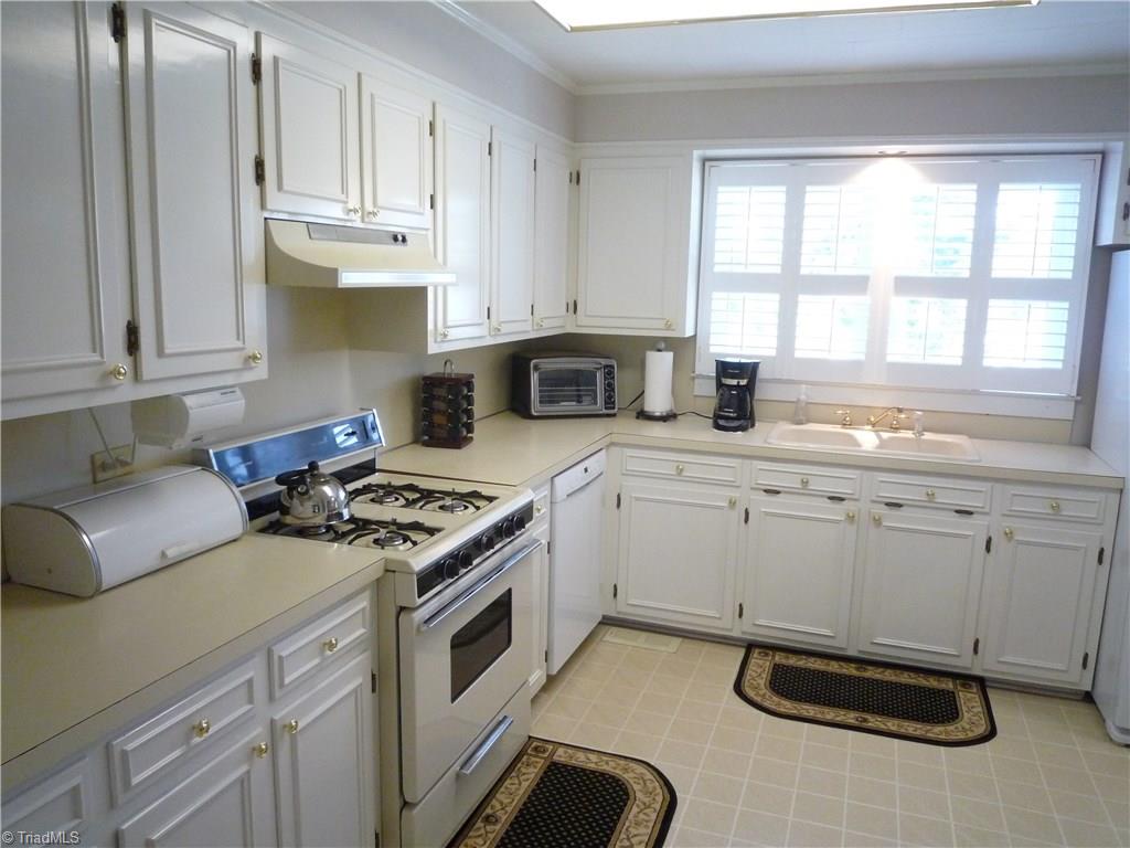 538 Somers Road Ronda, NC 28670 - Photo 3 of 22 Gallery Image 3