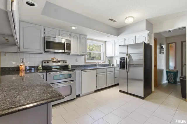 $224,500 | 21 Armstrong Court, Macomb, IL 61455