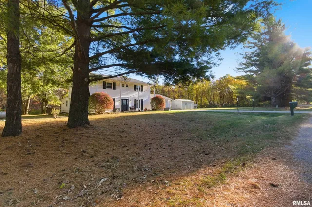 $224,500 | 21 Armstrong Court, Macomb, IL 61455