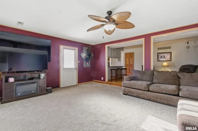 $224,500 | 21 Armstrong Court, Macomb, IL 61455