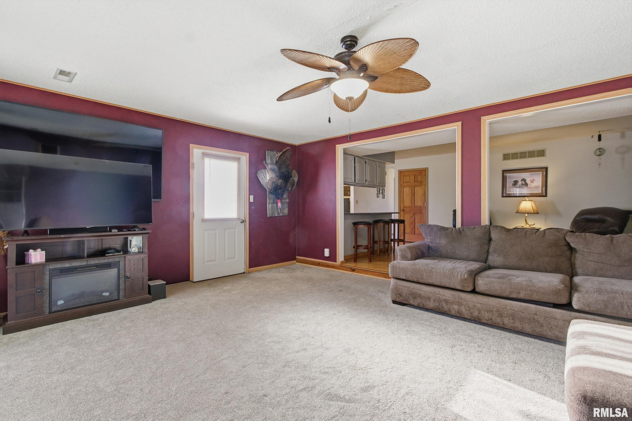 21 Armstrong Court Macomb, IL 61455 - Photo 6 of 51