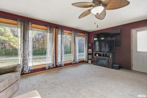 $224,500 | 21 Armstrong Court, Macomb, IL 61455