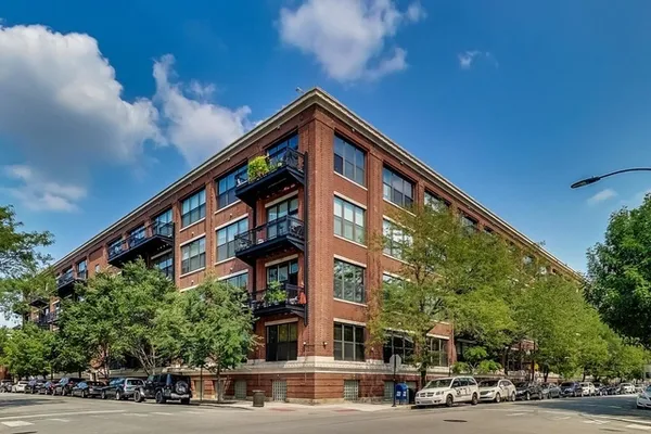 $399,999 | 1040 West Adams Street, Unit 333, Chicago, IL 60607