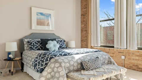 $399,999 | 1040 West Adams Street, Unit 333, Chicago, IL 60607