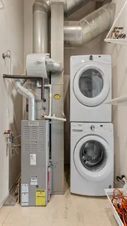 $399,999 | 1040 West Adams Street, Unit 333, Chicago, IL 60607