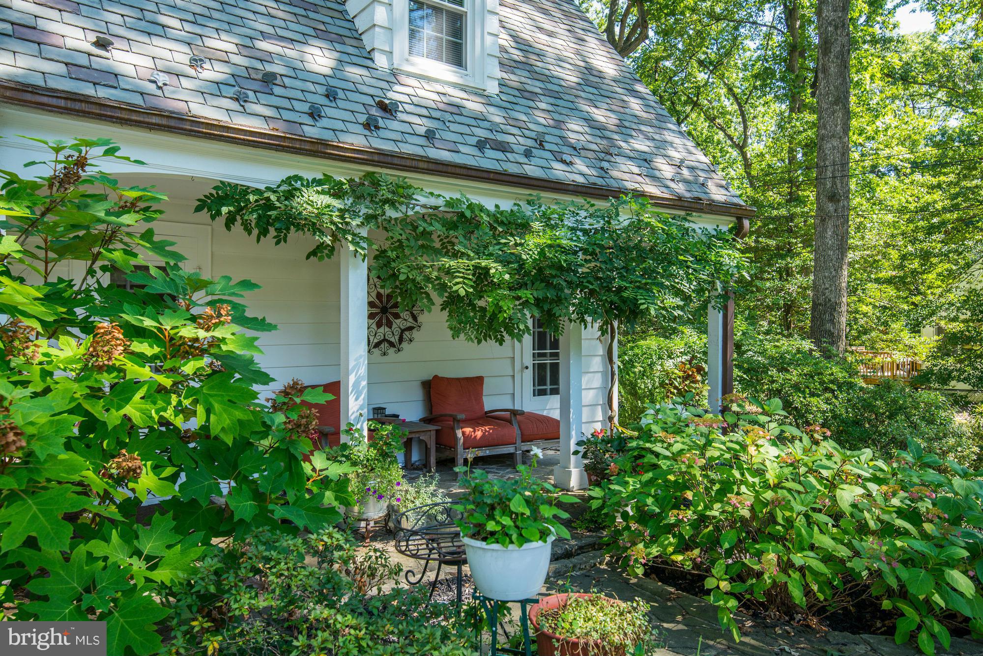 10409 Rodney Road Silver Spring, MD 20903 - Photo 2 of 27 Exterior (General)