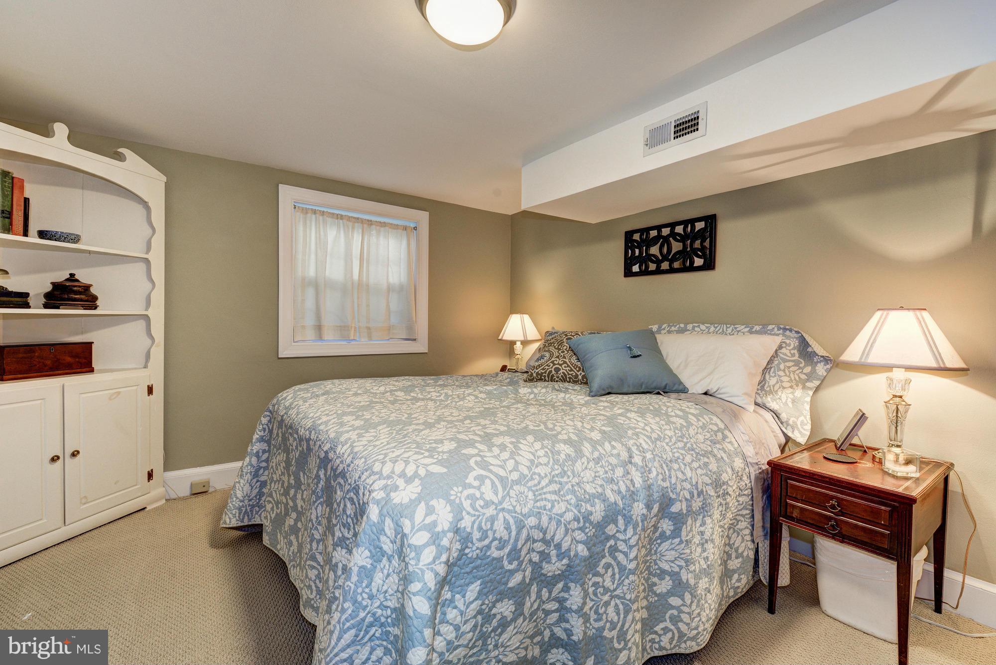 10409 Rodney Road Silver Spring, MD 20903 - Photo 20 of 27 Bedroom