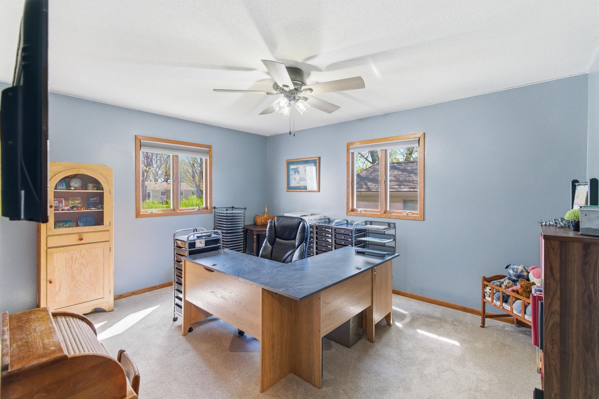 802 1st Street Southwest Madelia, MN 56062 - Photo 13 of 29