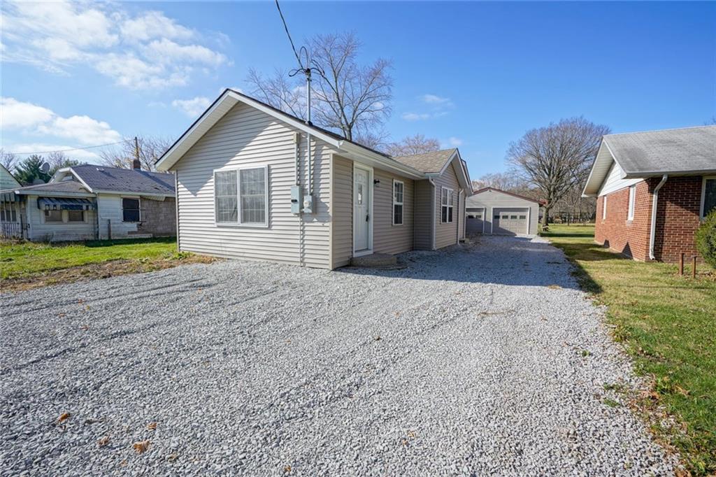 4505 South New Columbus Road Anderson, IN 46013 - Photo 3 of 29 Gallery Image 3