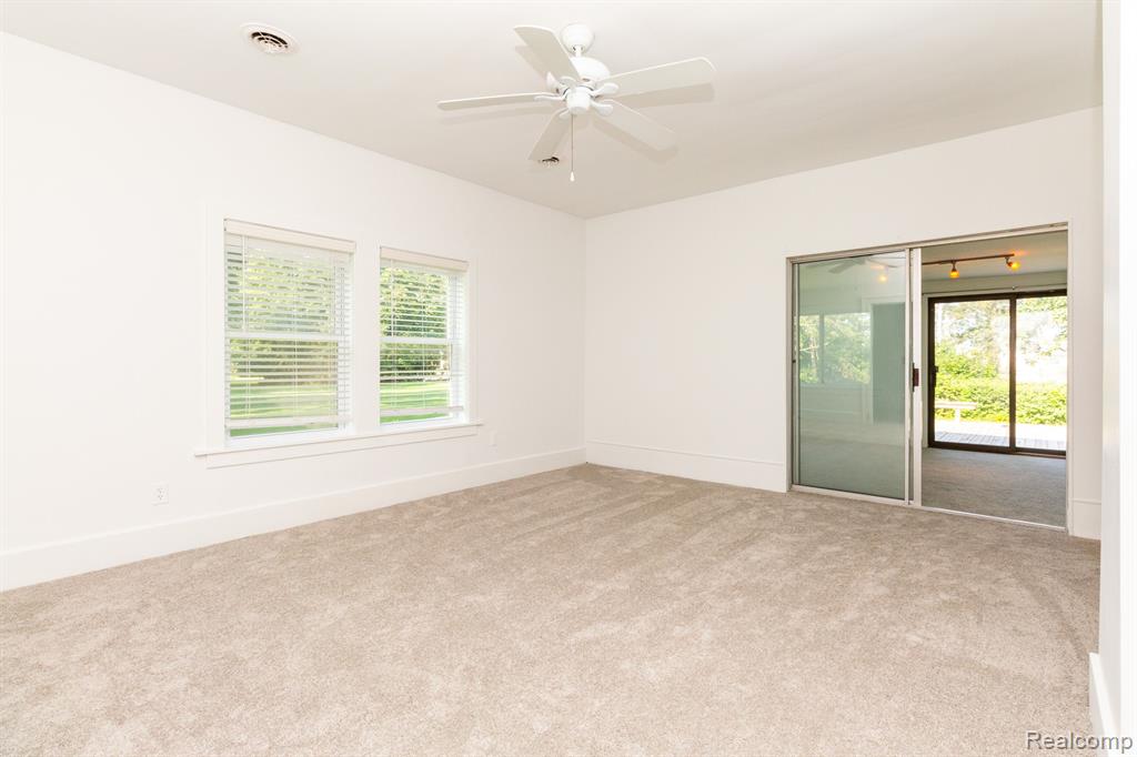 21809 West River Road Grosse Ile, MI 48138 - Photo 12 of 39
