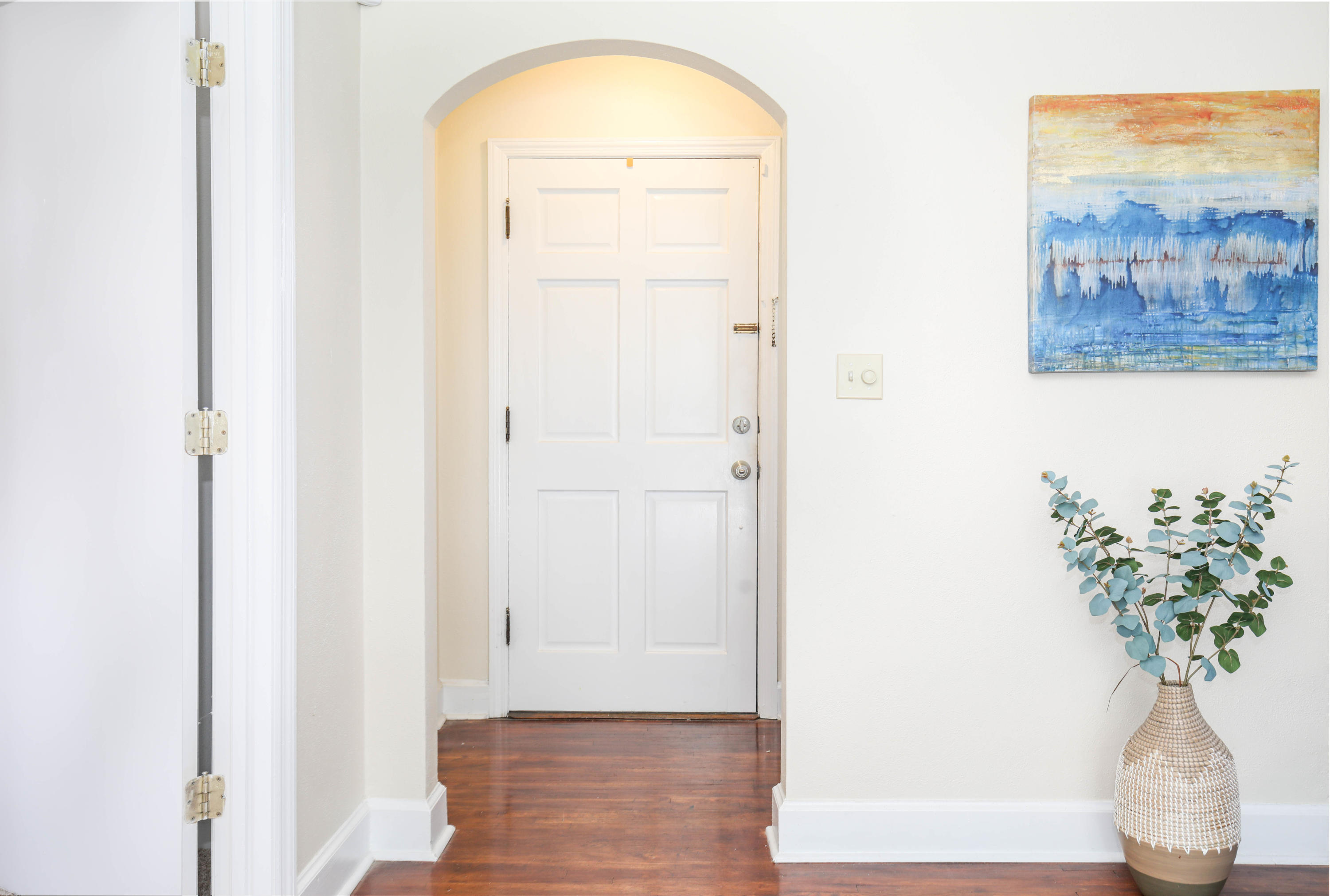 1513 Maxwell Road Chattanooga, TN 37412 - Photo 12 of 41 Adorable Arched Entry from Foyer