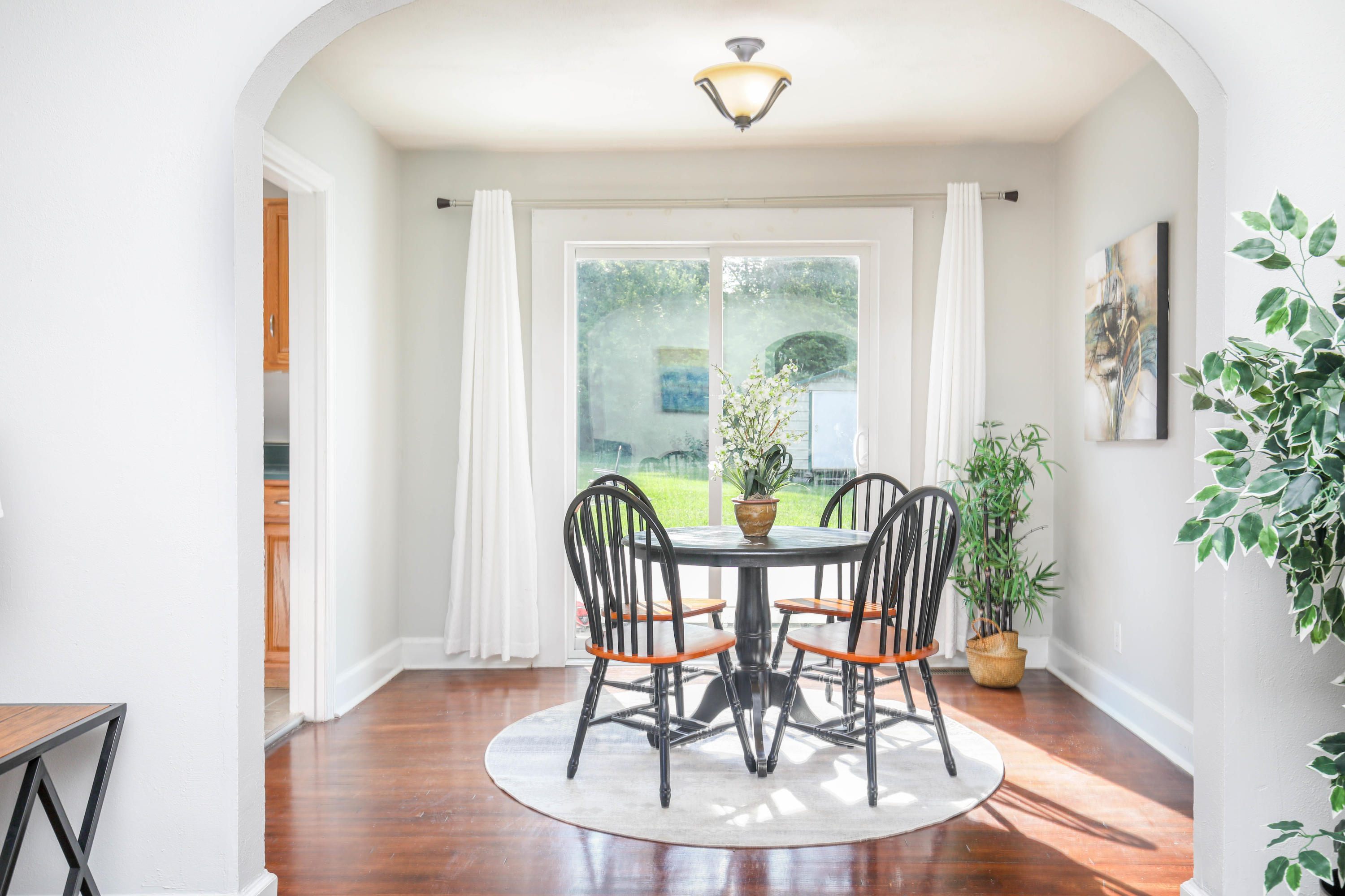 1513 Maxwell Road Chattanooga, TN 37412 - Photo 14 of 41 Open Dining Area