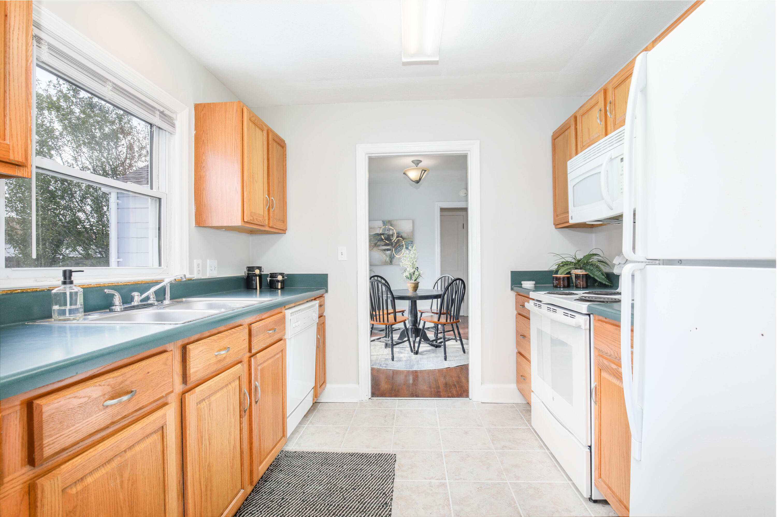 1513 Maxwell Road Chattanooga, TN 37412 - Photo 16 of 41 Walk-Through Kitchen Area