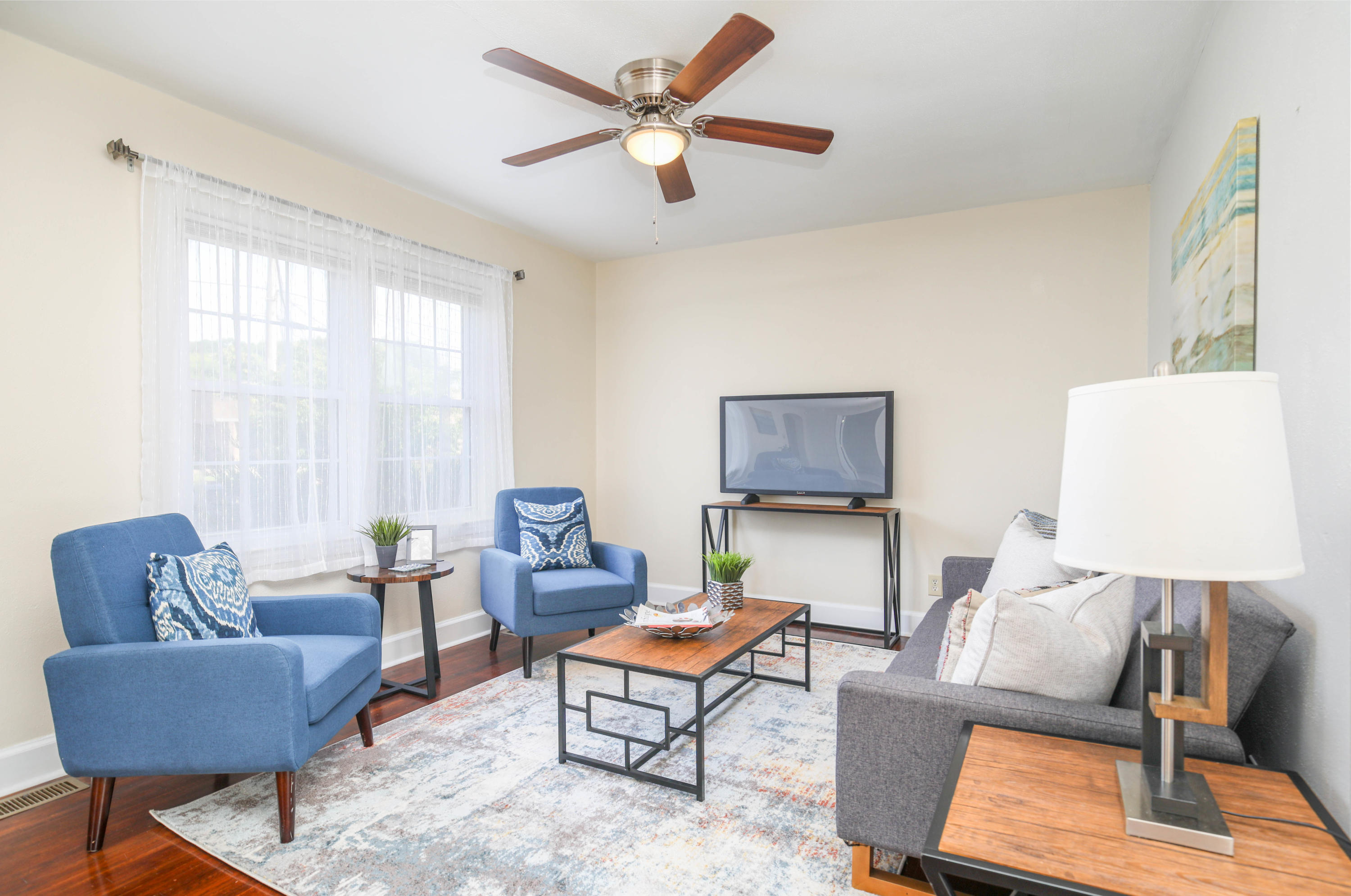 1513 Maxwell Road Chattanooga, TN 37412 - Photo 9 of 41 Good Size Family Room