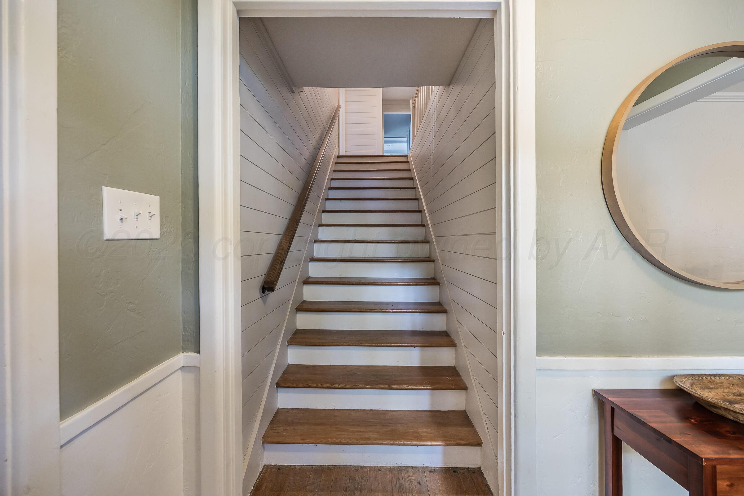 2102 South Hayden Street Amarillo, TX 79109 - Photo 22 of 44 a view of entryway with wooden floor