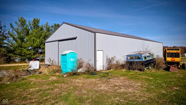 $399,000 | 1360 South County Road 925 West, Medora, IN 47260