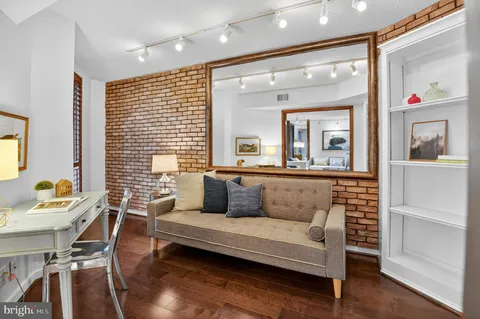 $699,000 | 1099 22nd Street Northwest, Unit 304, Washington, DC 20037