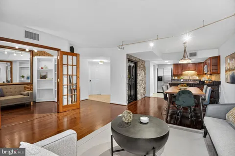 $699,000 | 1099 22nd Street Northwest, Unit 304, Washington, DC 20037