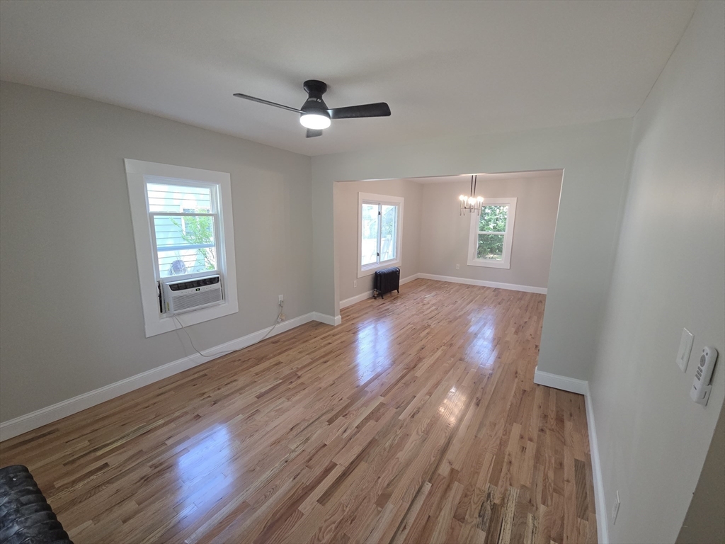 49 Corona Street Springfield, MA 01104 - Photo 3 of 15