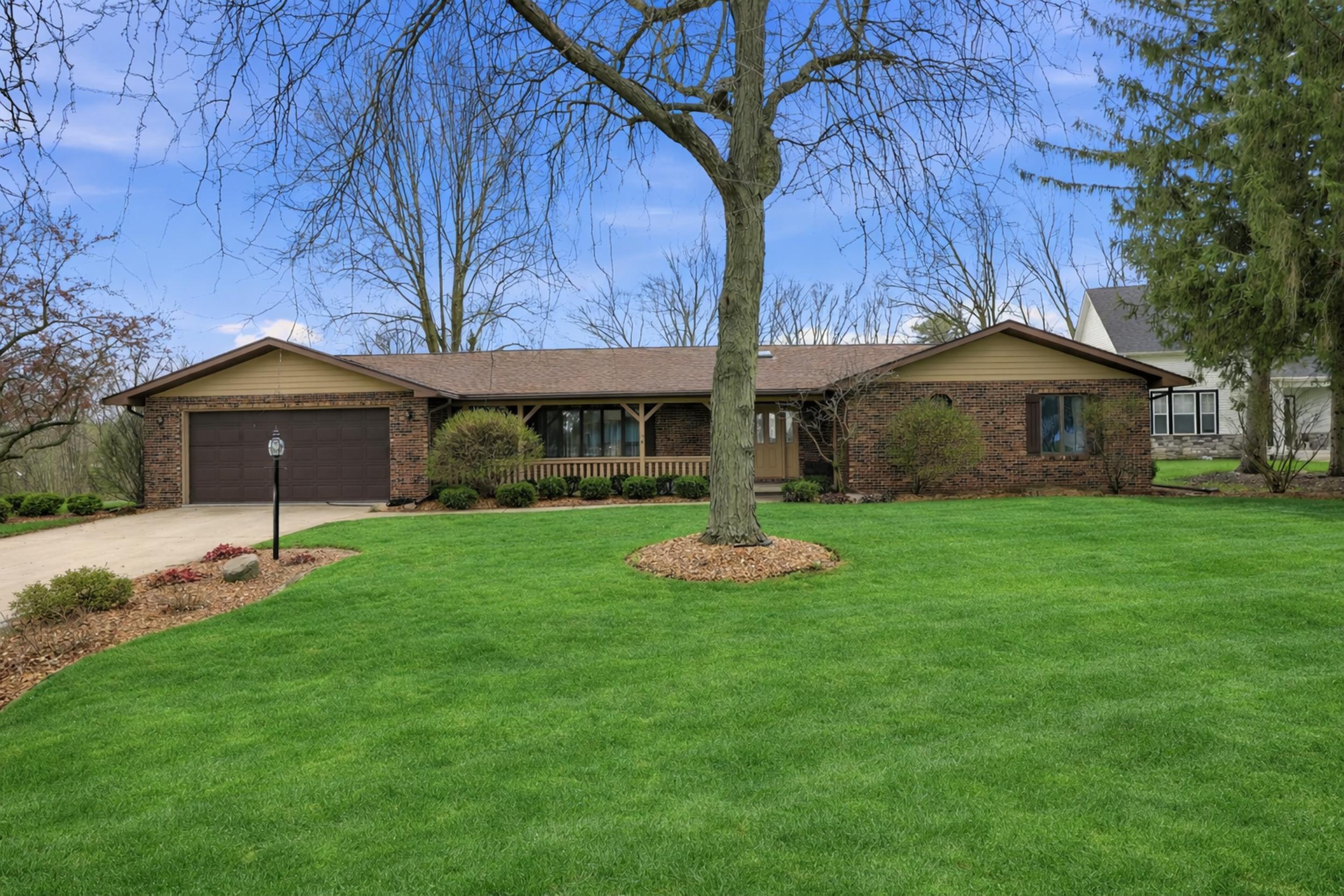 3921 Bonnie Drive Crown Point, IN 46307 - Photo 1 of 66 2500x1667