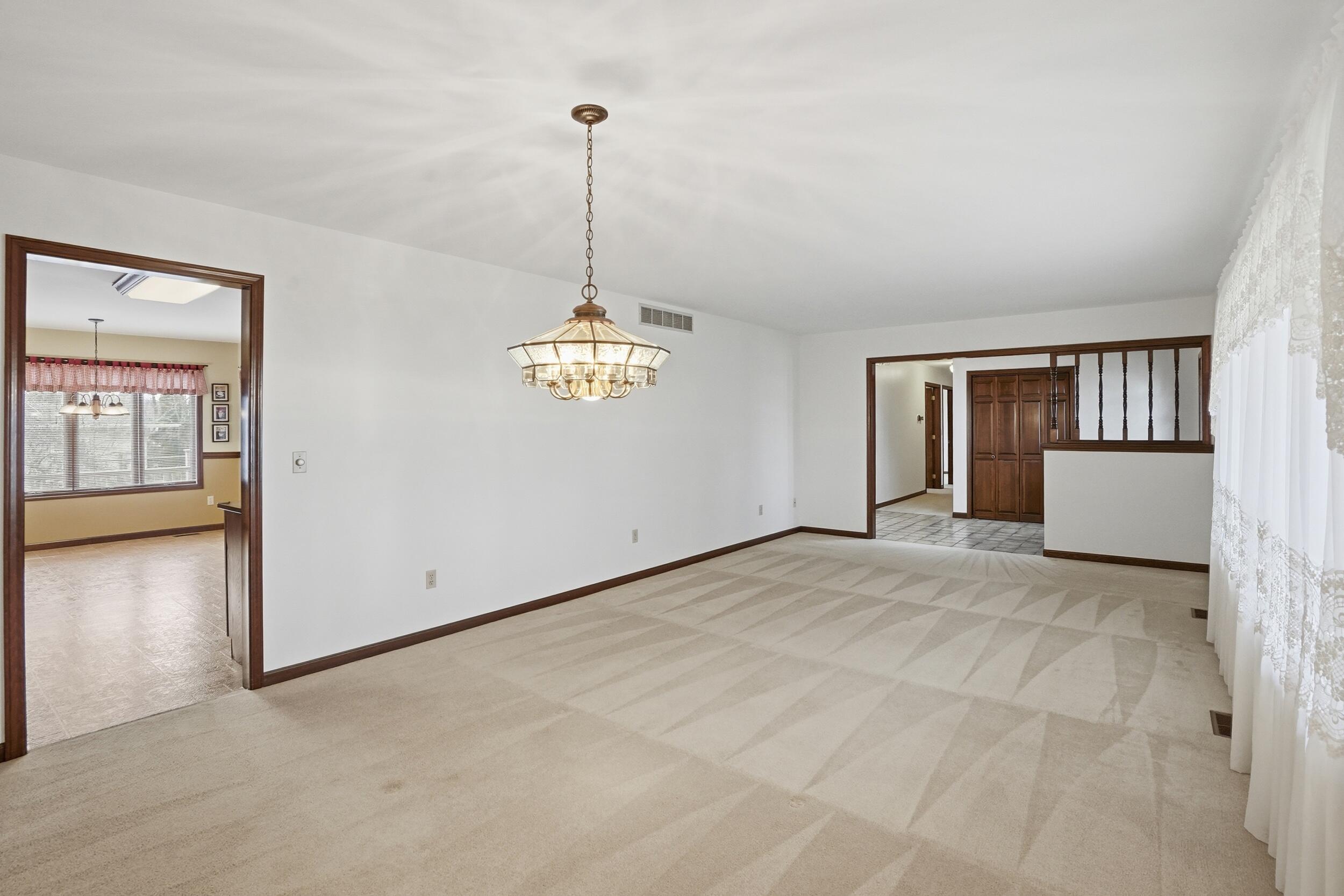 3921 Bonnie Drive Crown Point, IN 46307 - Photo 17 of 66 2500x1667