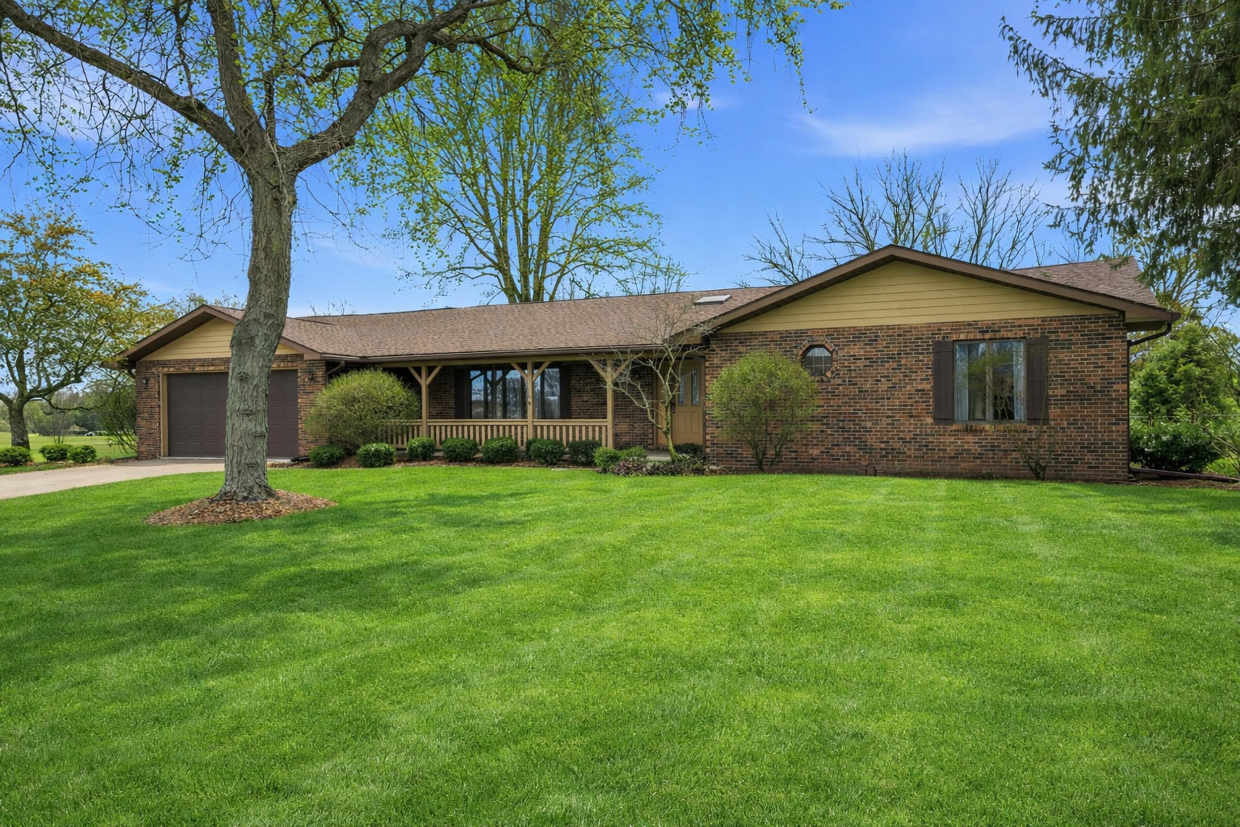 3921 Bonnie Drive Crown Point, IN 46307 - Photo 2 of 66 2500x1667