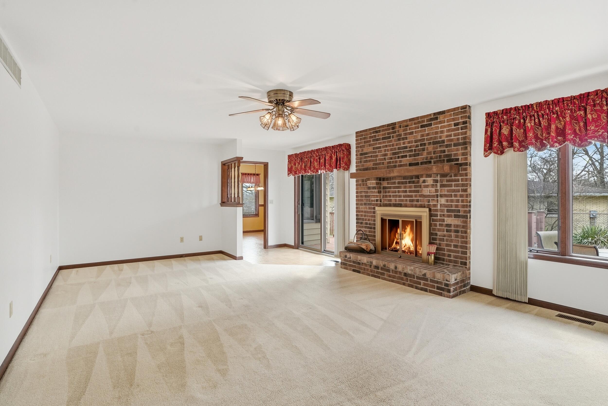 3921 Bonnie Drive Crown Point, IN 46307 - Photo 23 of 66 2500x1667