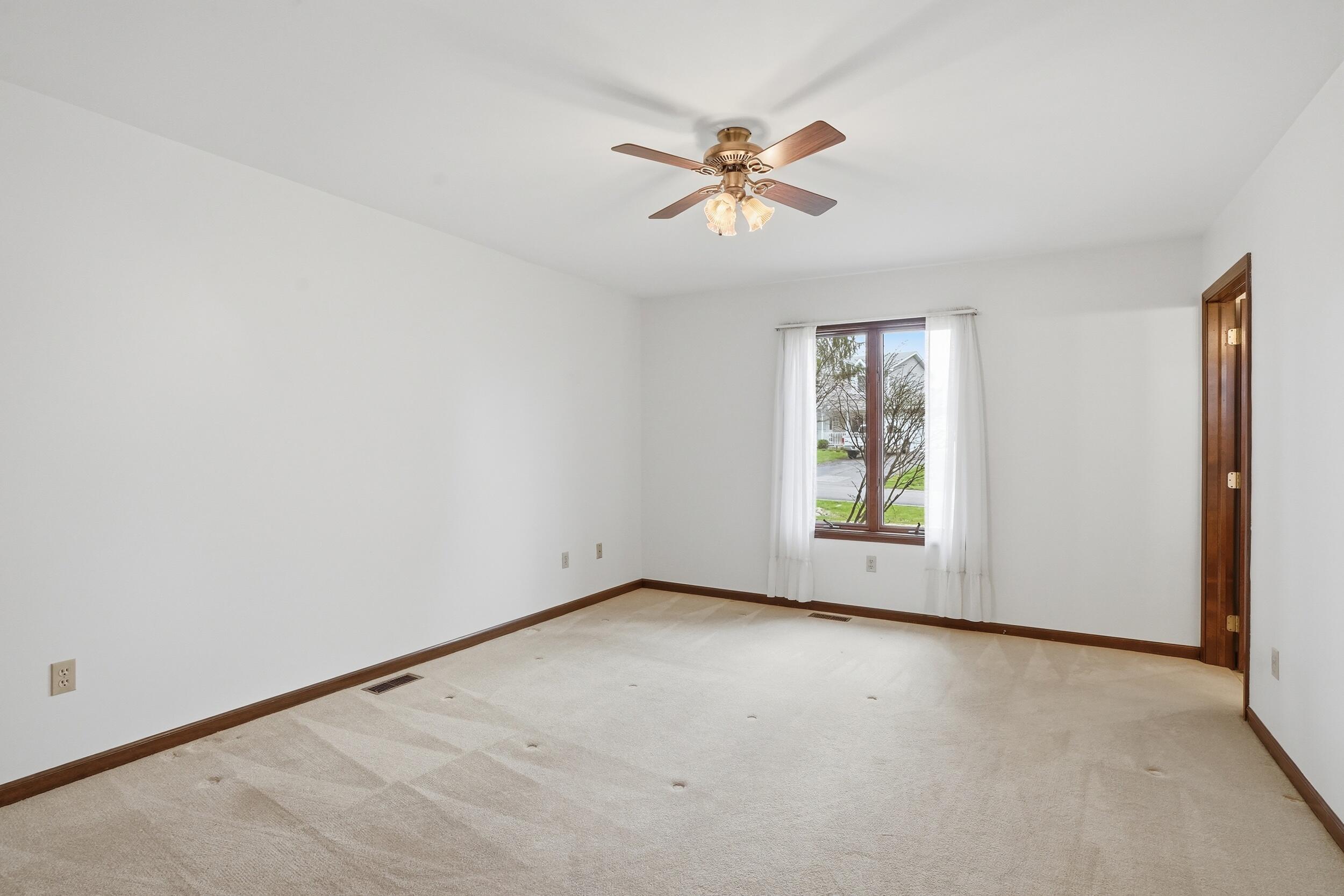 3921 Bonnie Drive Crown Point, IN 46307 - Photo 25 of 66 2500x1667