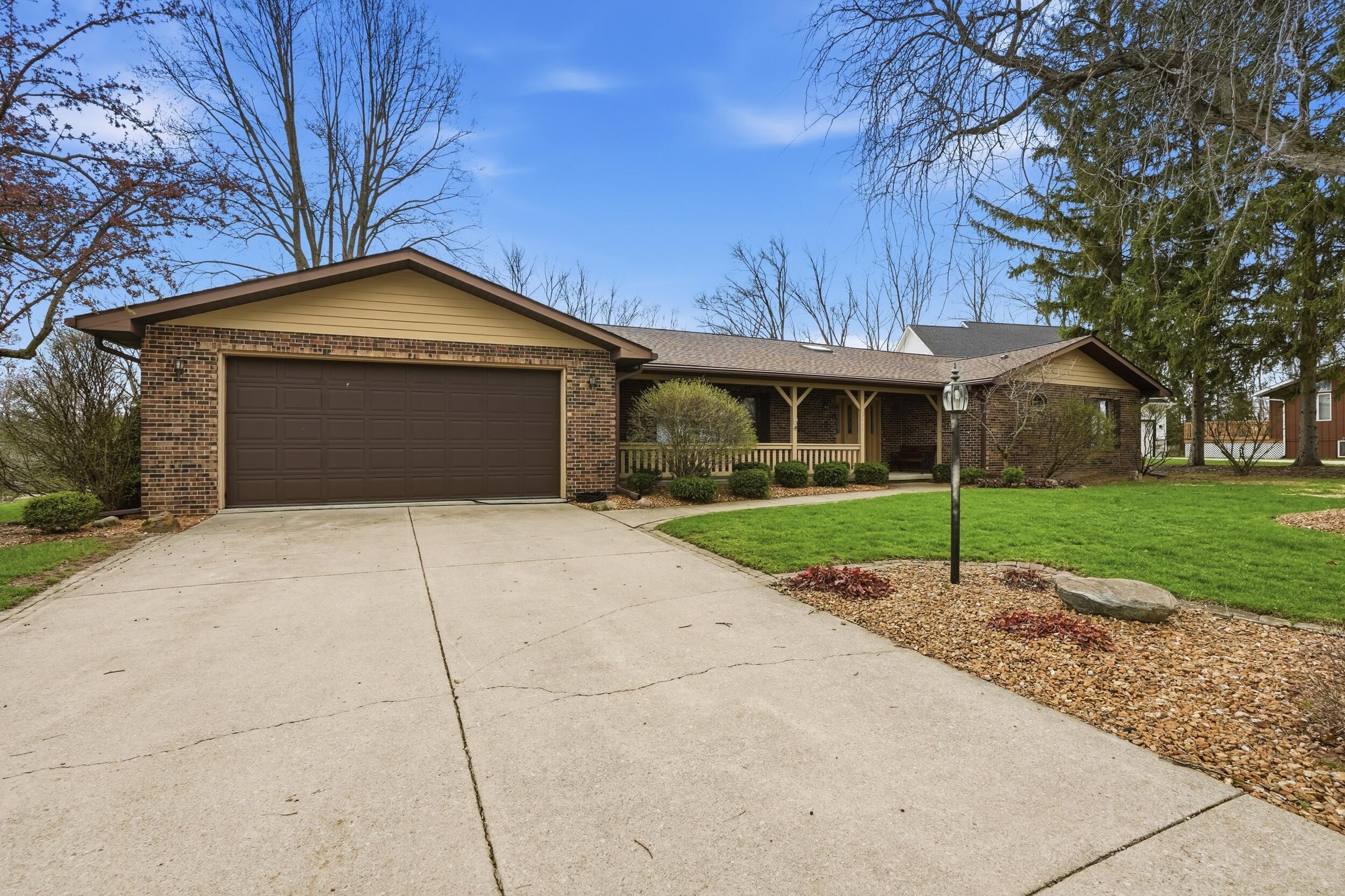 3921 Bonnie Drive Crown Point, IN 46307 - Photo 3 of 66 2500x1666