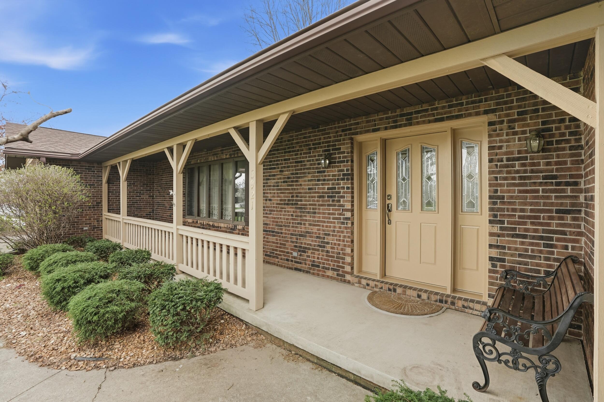 3921 Bonnie Drive Crown Point, IN 46307 - Photo 4 of 66 2500x1667