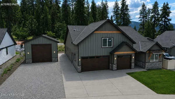 $887,500 | 4476 East Savea Lane, Post Falls, ID 83854