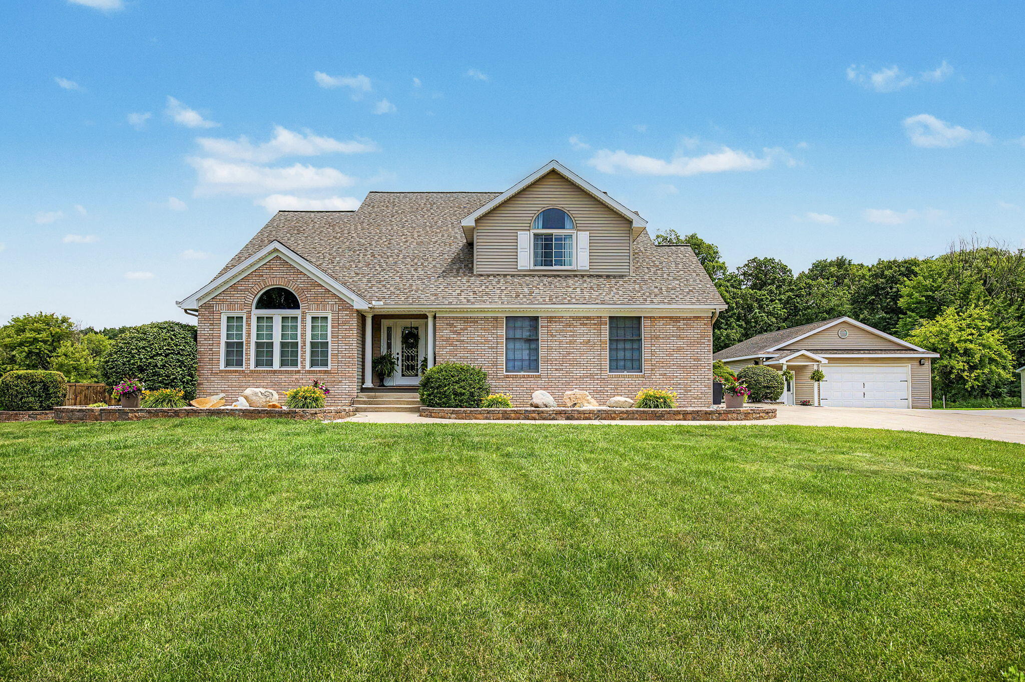 6844 Napoleon Road Jackson, MI 49201 - Photo 2 of 78 1-web-or-mls-CQ1A2083