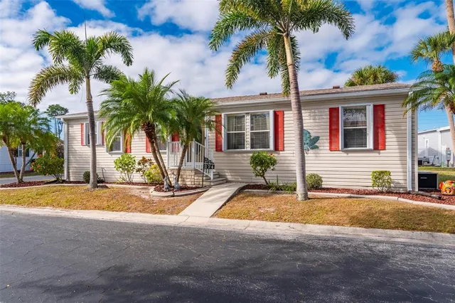 $180,000 | 1000 Kings Highway, Unit 274, Port Charlotte, FL 33980