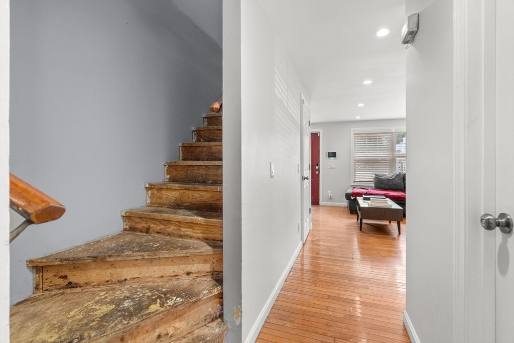 81 Wayland Street Boston, MA 02125 - Photo 12 of 31