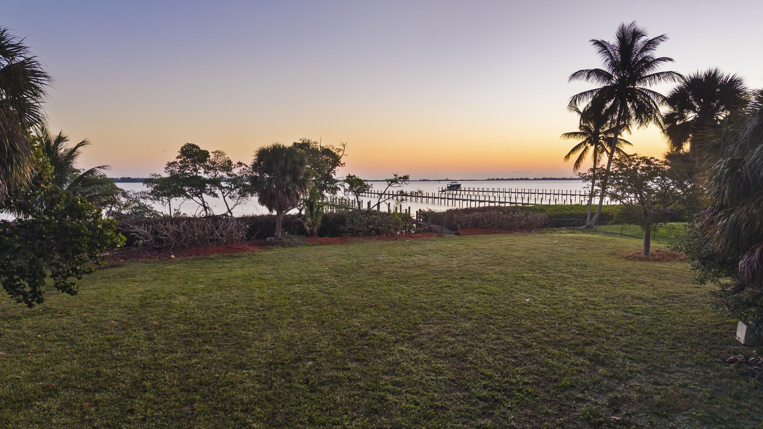 36 South Sewalls Point Road Sewall's Point, FL 34996 - Photo 16 of 38