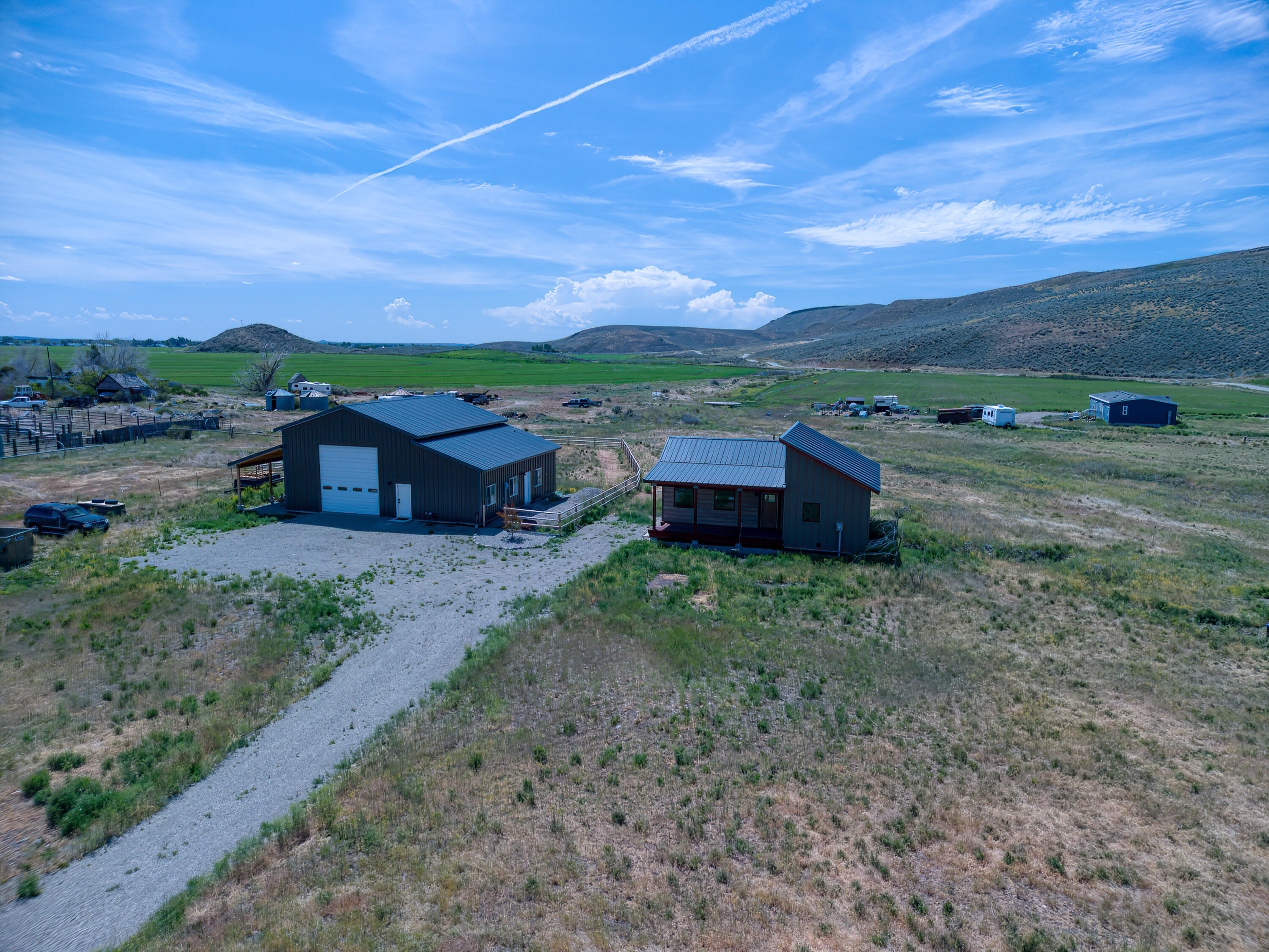 159 Foothill Road Carey, ID 83320 - Photo 5 of 24 Master Main
