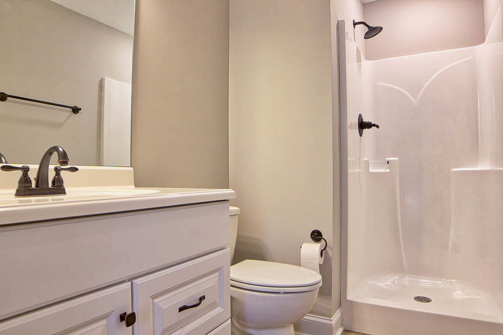 500 Forrest Road Fort Oglethorpe, GA 30742 - Photo 21 of 31 ensuite bath