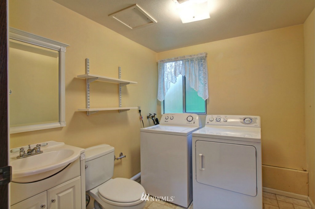 22529 1st Drive Southeast Bothell, WA 98021 - Photo 13 of 14