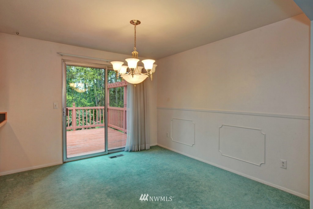 22529 1st Drive Southeast Bothell, WA 98021 - Photo 4 of 14