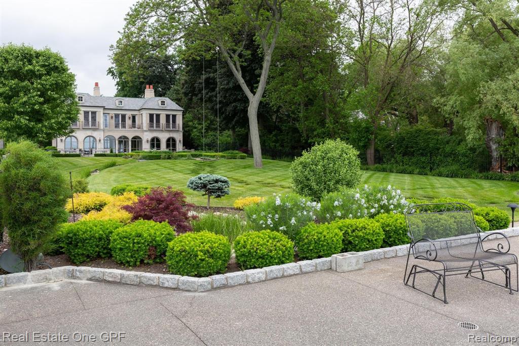 992 Lake Shore Road Grosse Pointe Shores, MI 48236 - Photo 59 of 59