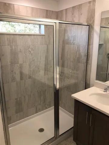 $3,100 | 310 East Ford Street, Tampa, FL 33604