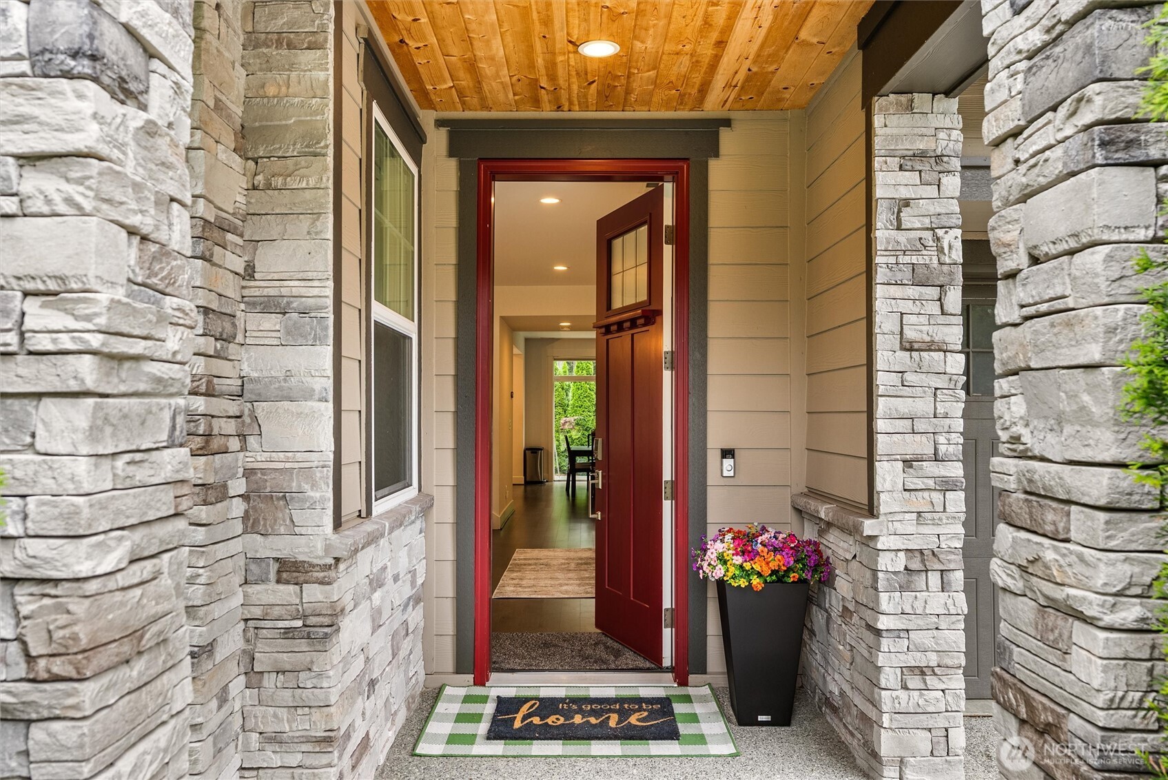 14527 160th Court Southeast Renton, WA 98059 - Photo 3 of 36 Gallery Image 3
