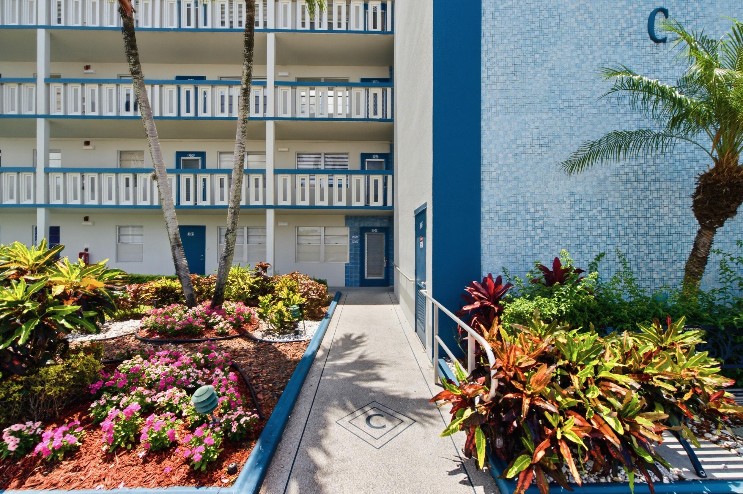 1048 Lincoln C Boca Raton, FL 33434 - Photo 26 of 36 28__dsc6691