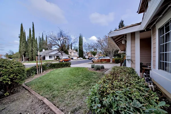 $639,950 | 110 Loma Prieta Circle, Tracy, CA 95376