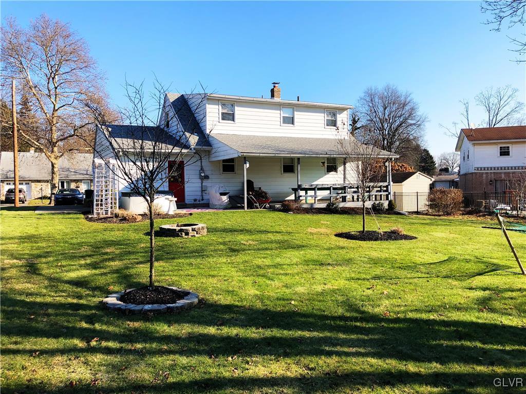 2015 Kensington Road Bethlehem, PA 18018 - Photo 4 of 23 Gallery Image 4