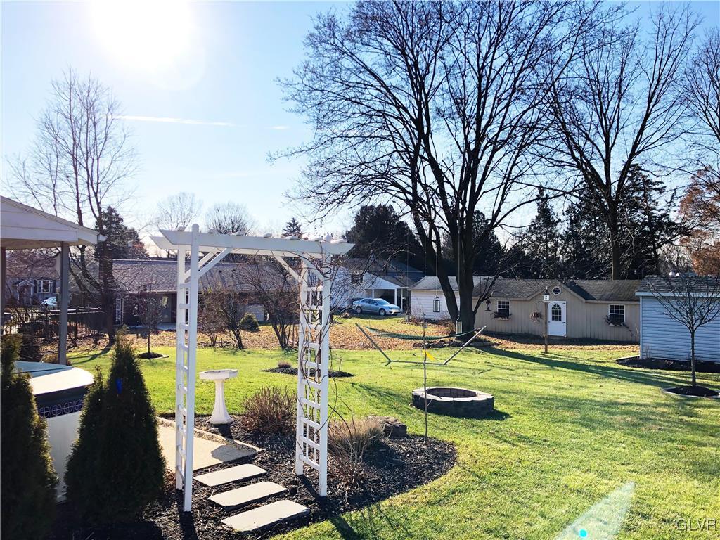 2015 Kensington Road Bethlehem, PA 18018 - Photo 5 of 23 Gallery Image 5