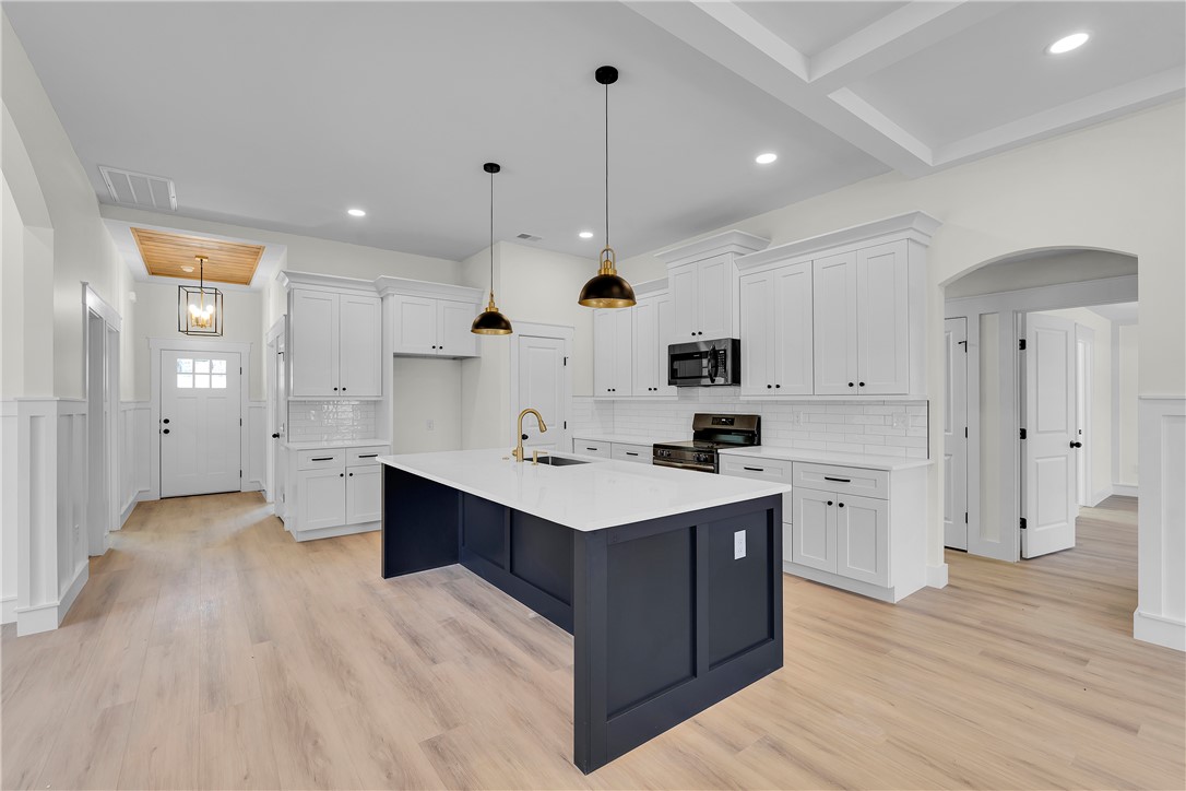 1037 West Broad Street Iva, SC 29655 - Photo 5 of 30